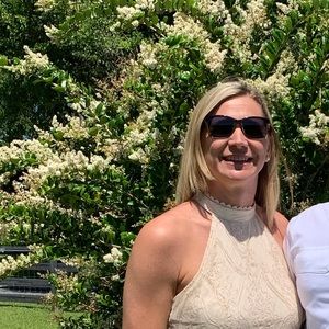 Meet your Posher, Alicia